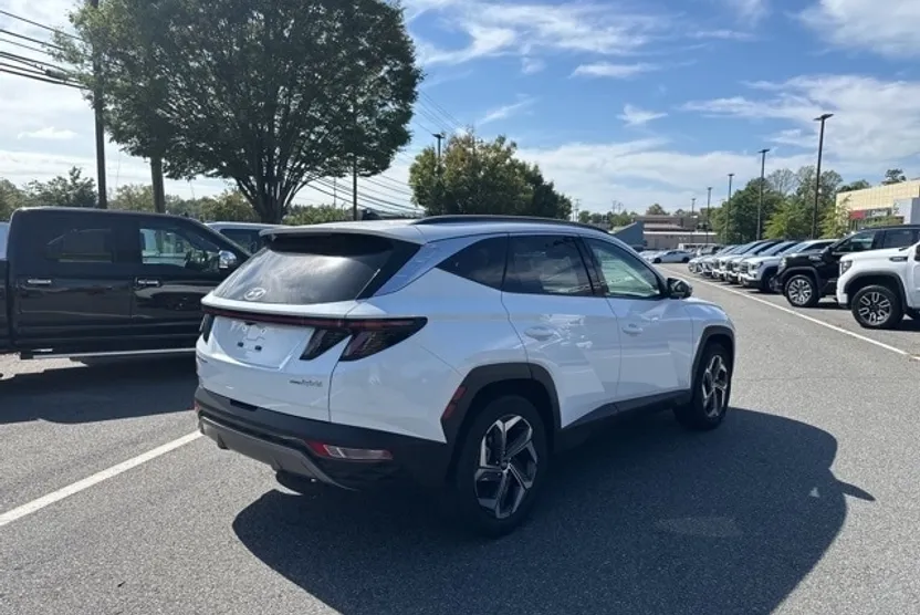 2024 Hyundai Tucson Hybrid Limited photo 1