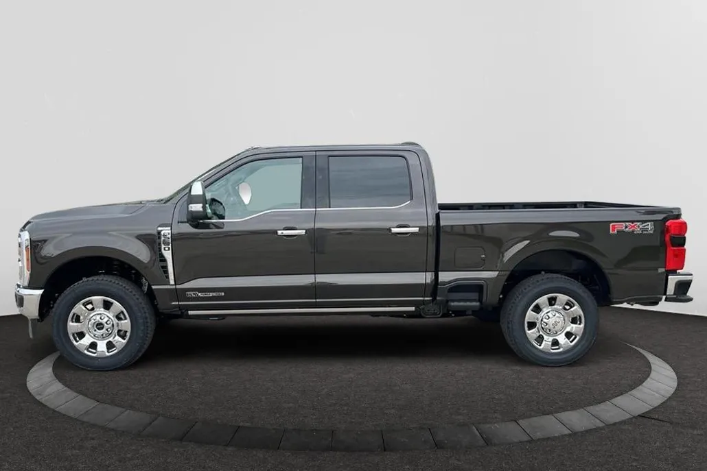 2025 Ford F-250 King Ranch photo 1