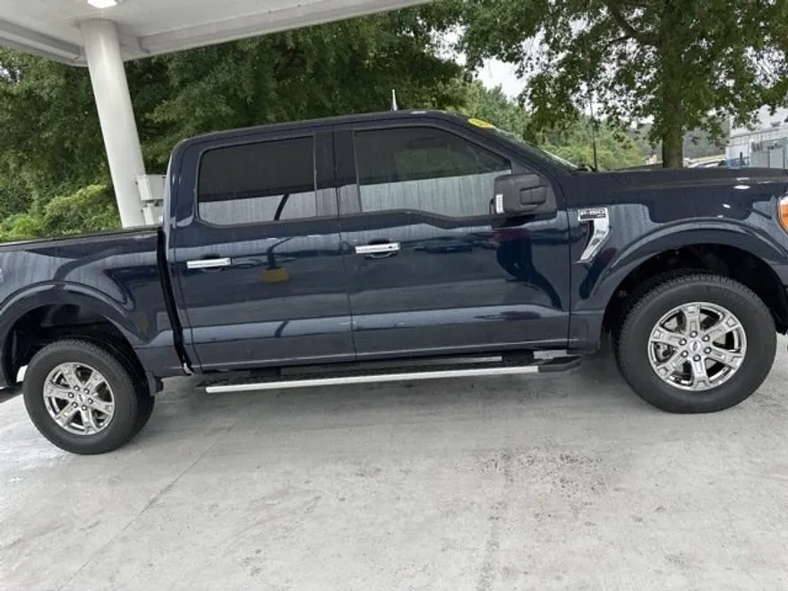 2023 Ford F-150 XLT photo 1