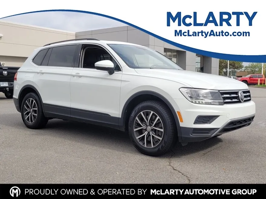 2019 Volkswagen Tiguan SE R-Line photo 1