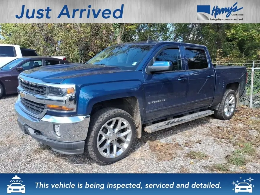 2016 Chevrolet Silverado LT photo 1