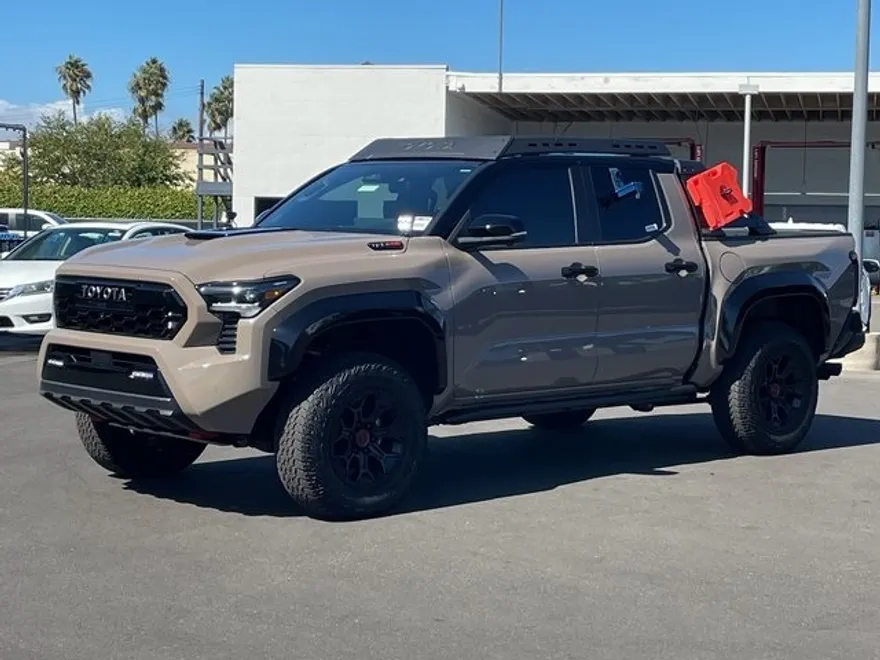 2025 Toyota Tacoma TRD Pro 4x4 photo 1