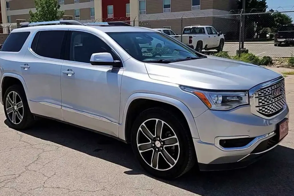 2019 Gmc Acadia Denali photo 1