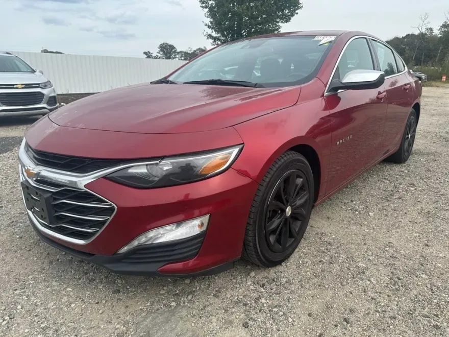 2021 Chevrolet Malibu 1LT photo 1