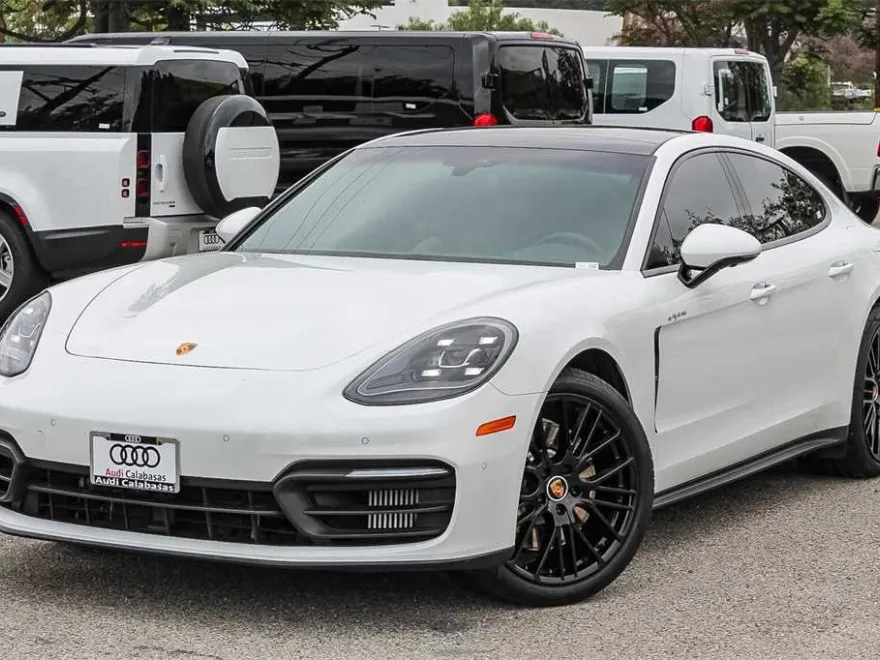 2021 Porsche Panamera E-Hybrid 4 photo 1
