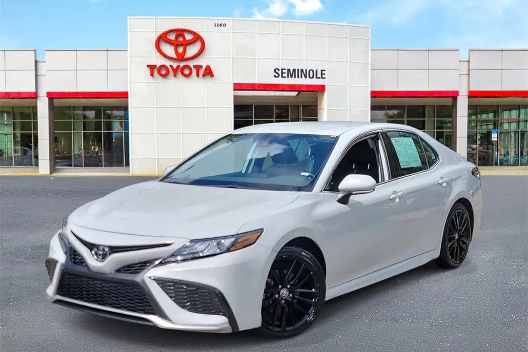 2023 Toyota Camry XSE photo 1