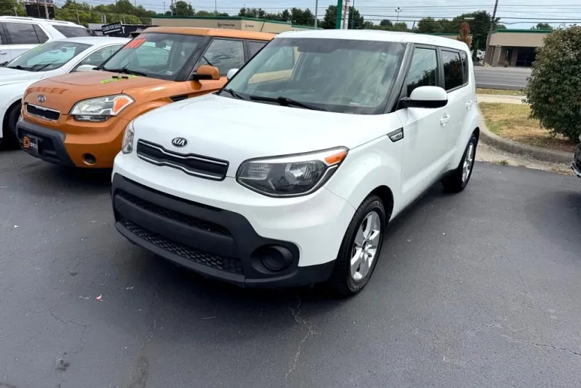 2019 Kia Soul Base photo 1