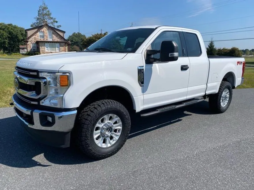 2020 Ford F-250 XLT photo 1
