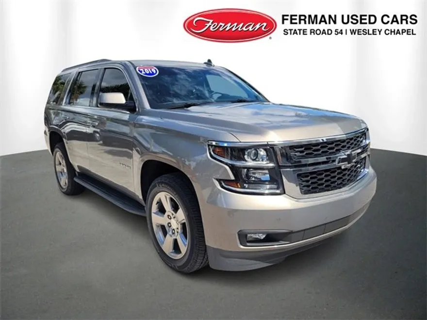 2019 Chevrolet Tahoe LT photo 1