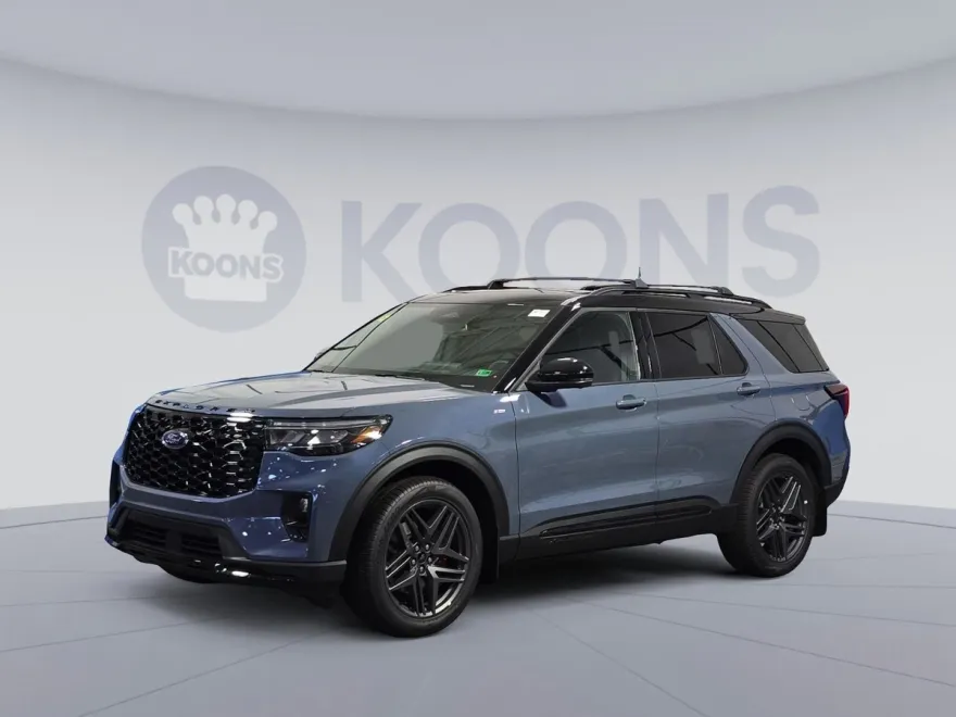 2025 Ford Explorer ST-Line photo 1