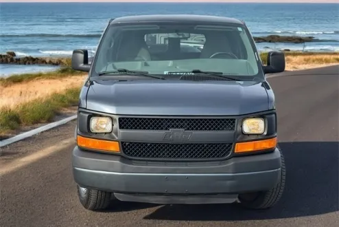 2015 Chevrolet Express 3500 LS Passenger Van photo 3