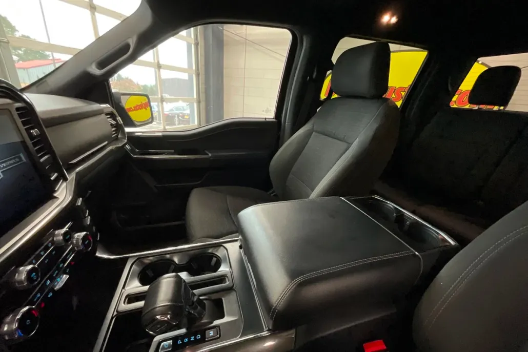 2023 Ford F-150 XLT photo 1