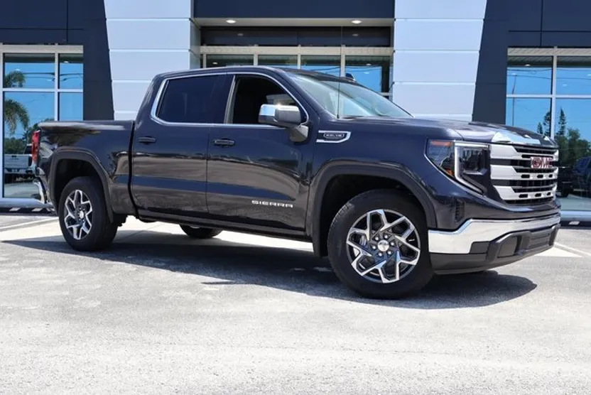 2026 Gmc Sierra 1500 SLE photo 1
