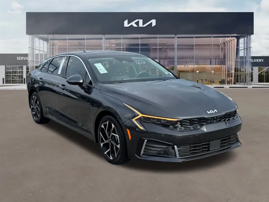 2025 Kia K5 EX photo 1