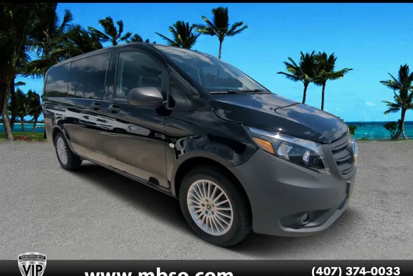 2023 Mercedes Benz Metris photo 1