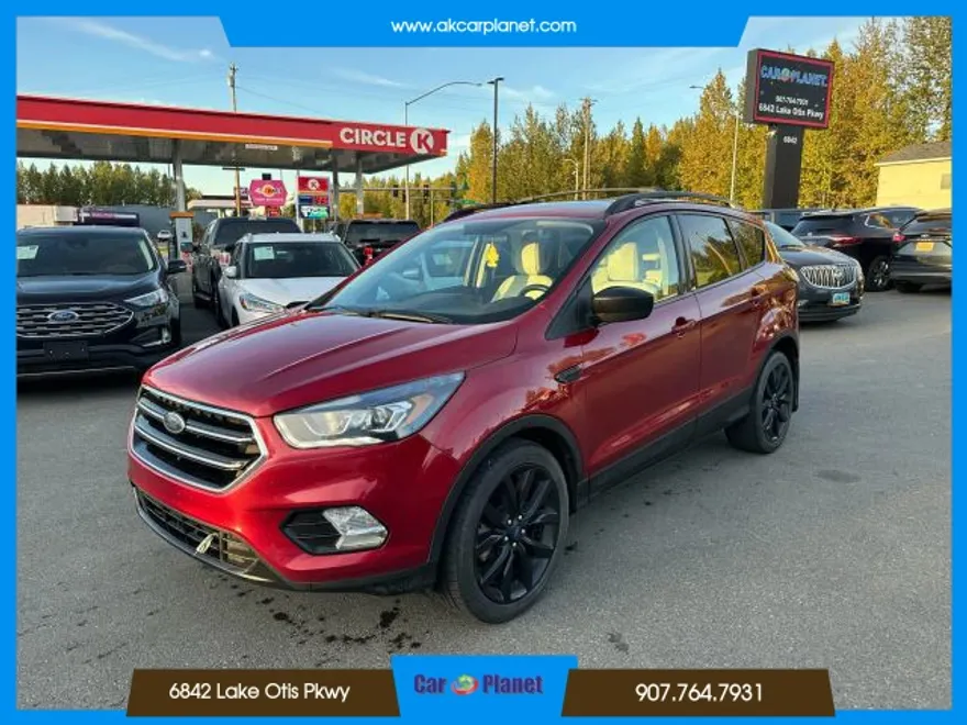 2018 Ford Escape SEL Sport photo 1