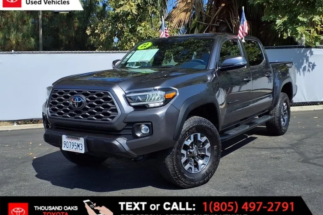 2022 Toyota Tacoma TRD Off-Road V6 photo 1