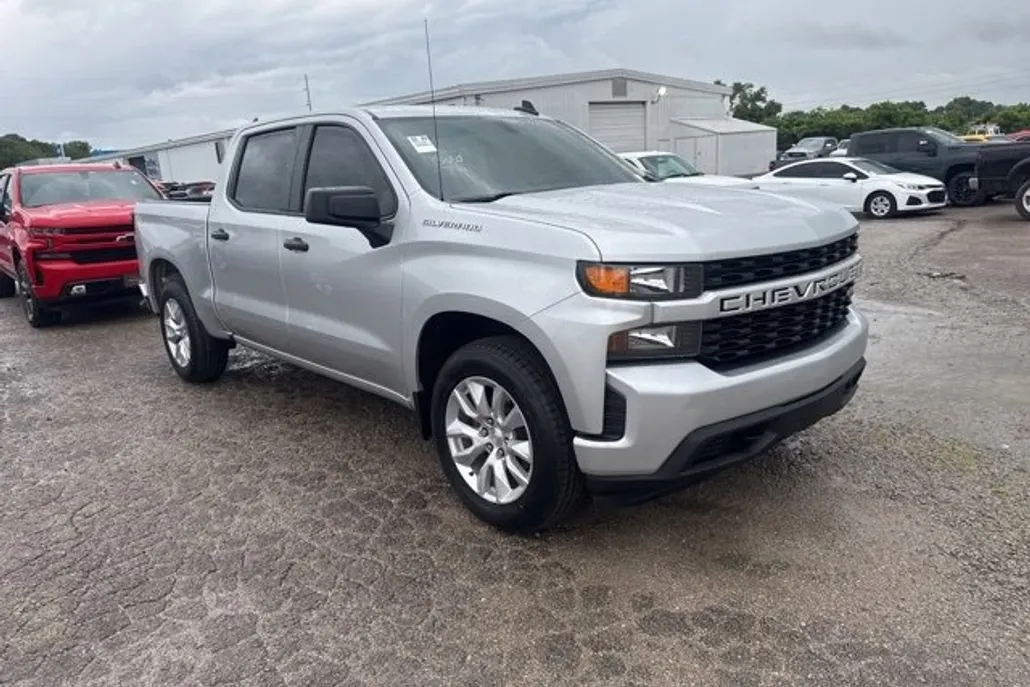 2021 Chevrolet Silverado 1500 Custom photo 1