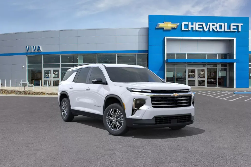 2025 Chevrolet Traverse photo 1