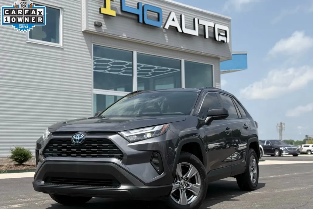 2023 Toyota RAV4 Hybrid LE photo 1