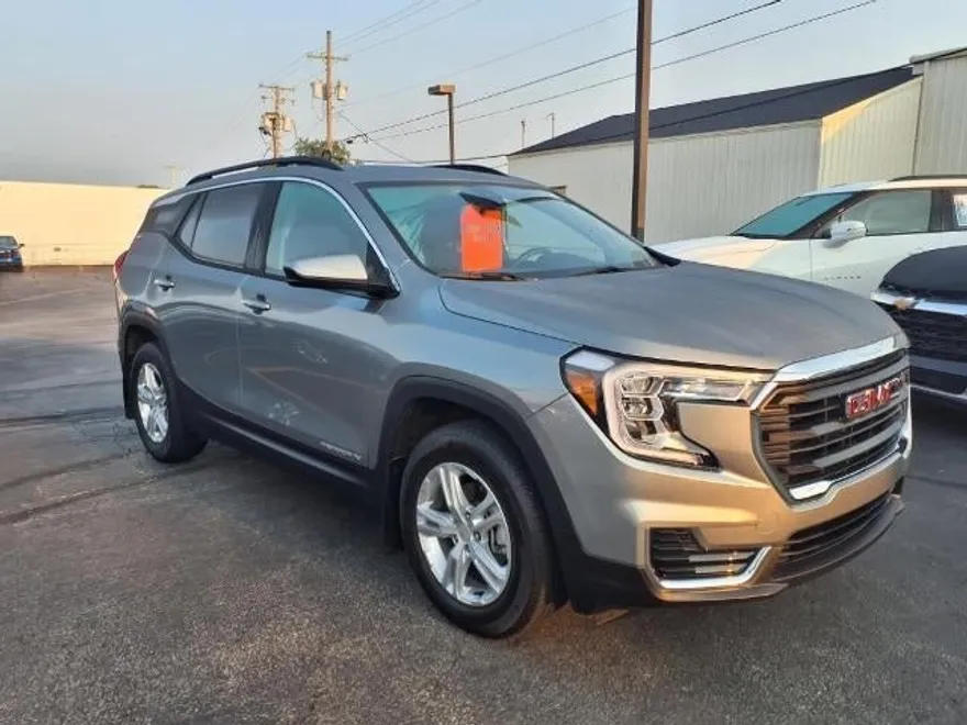 2023 Gmc Terrain SLE photo 1