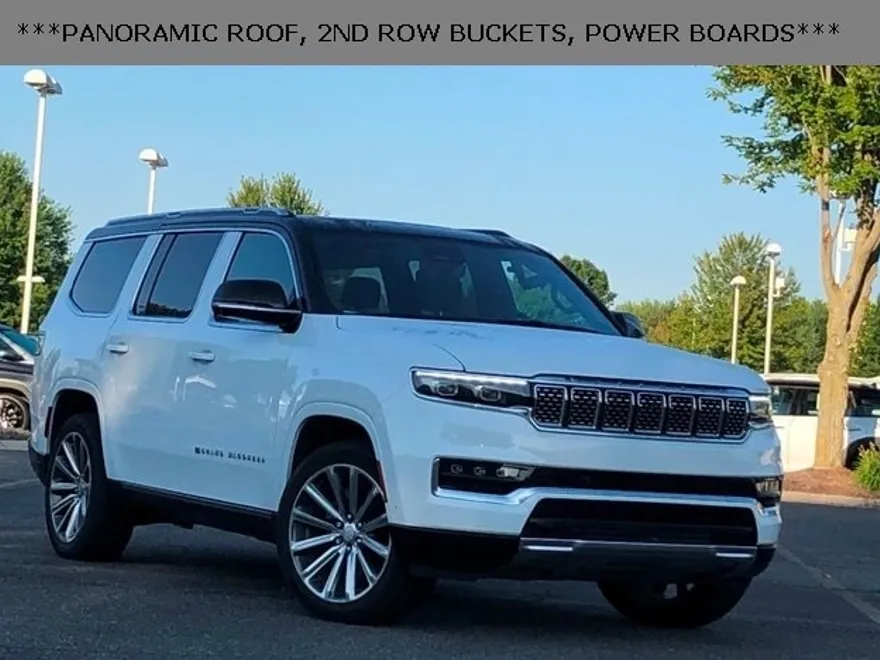 2023 Jeep Grand Wagoneer II photo 1
