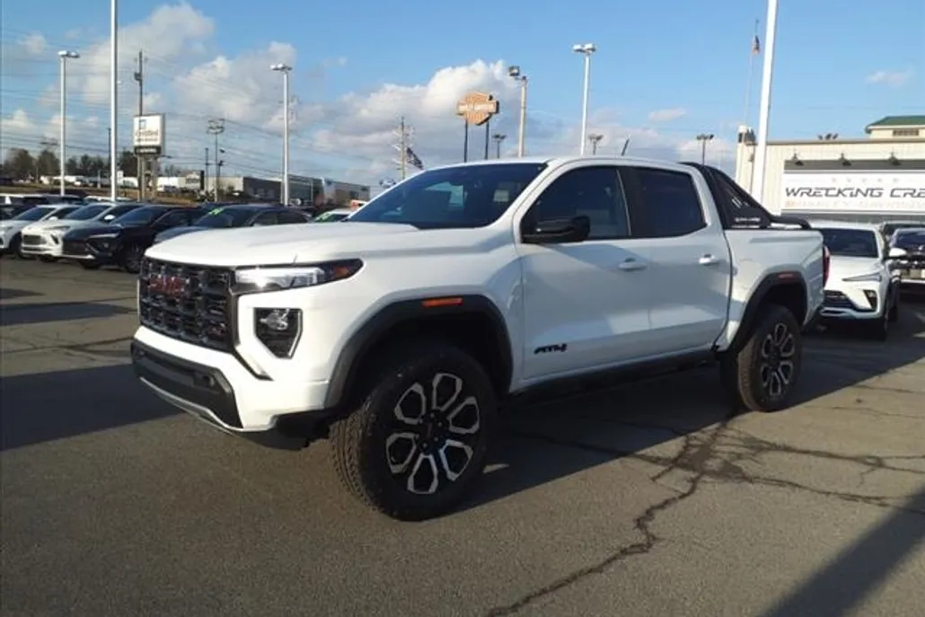 2025 Gmc Canyon AT4 photo 1