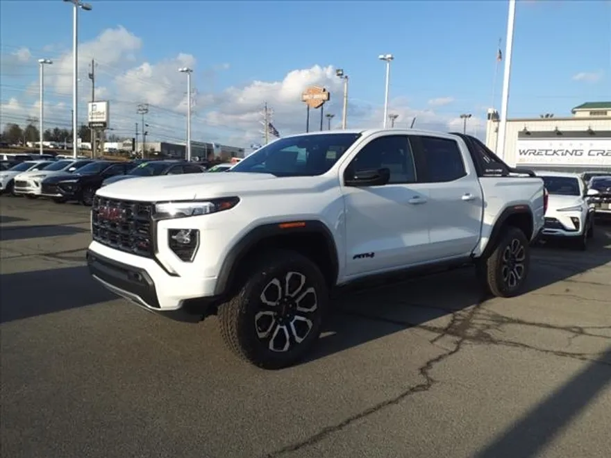 2025 Gmc Canyon AT4 photo 1