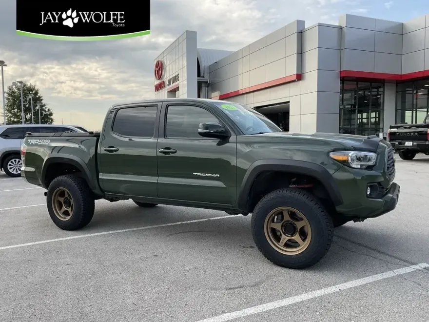 2021 Toyota Tacoma TRD Off-Road photo 1