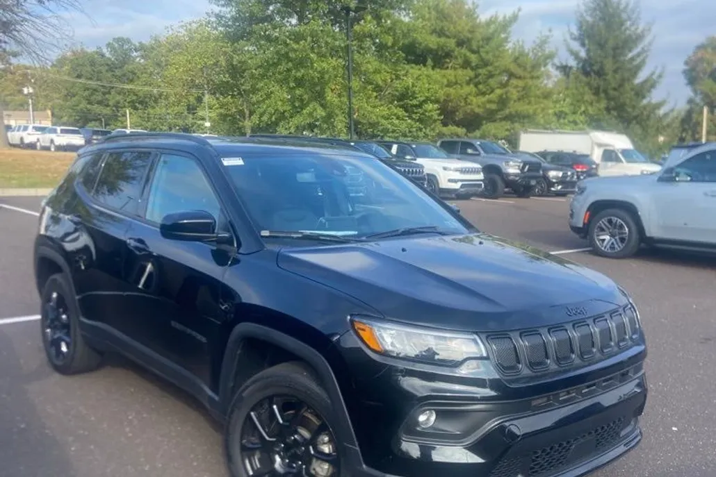 2022 Jeep Compass Altitude photo 1