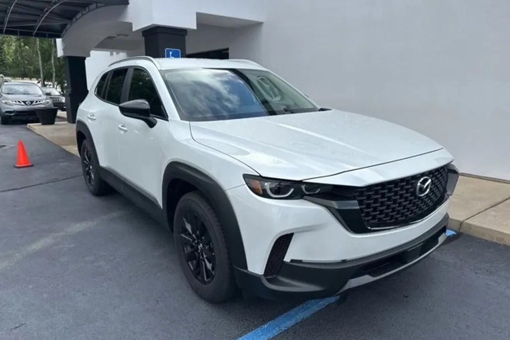 2025 Mazda CX-50 2.5 Select photo 1