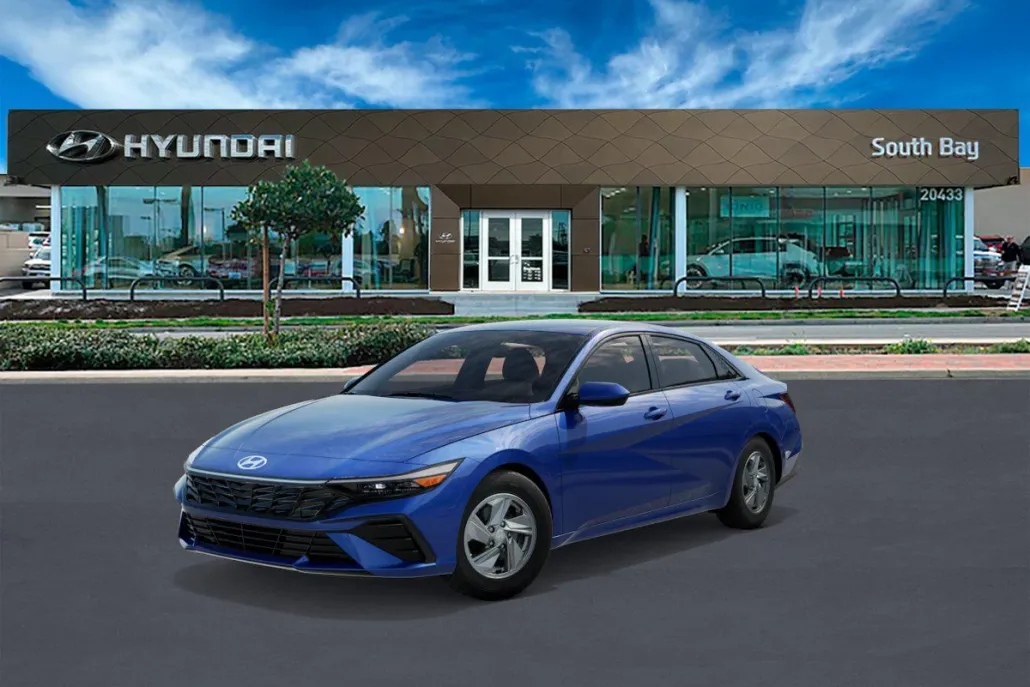 2025 Hyundai Elantra SE photo 1
