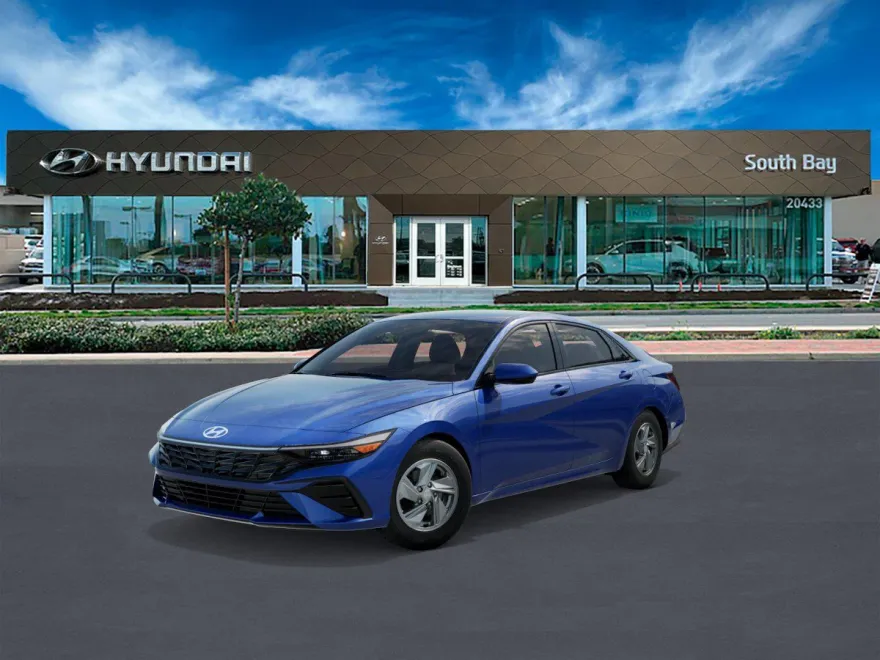2025 Hyundai Elantra SE photo 1