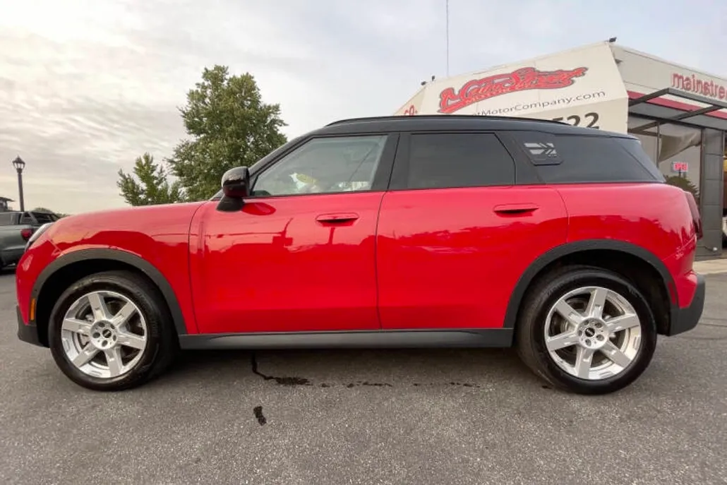 2025 Mini Countryman S ALL4 photo 1