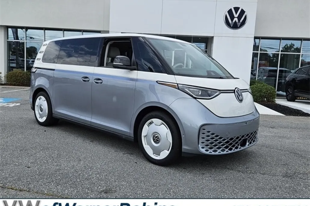 2025 Volkswagen ID. Buzz photo 1