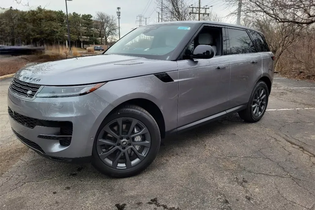 2025 Land Rover Range Rover Sport P360 S photo 1