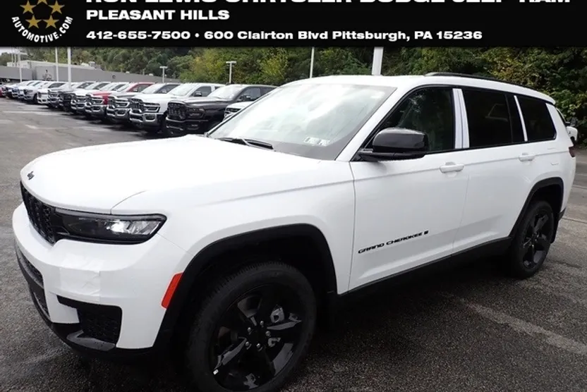 2025 Jeep Grand Cherokee Altitude photo 1