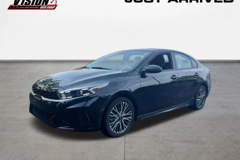 2023 Kia Forte GT-Line photo 1