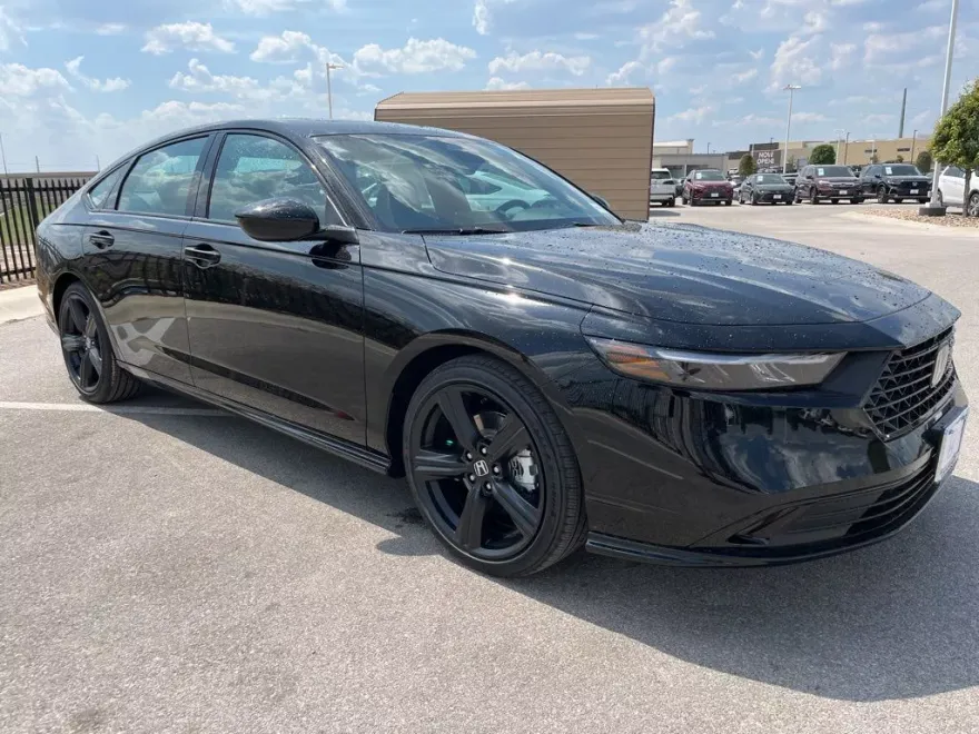 2025 Honda Accord Hybrid Sport-L photo 1