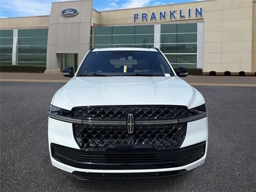 2025 Lincoln Navigator L Reserve photo 1