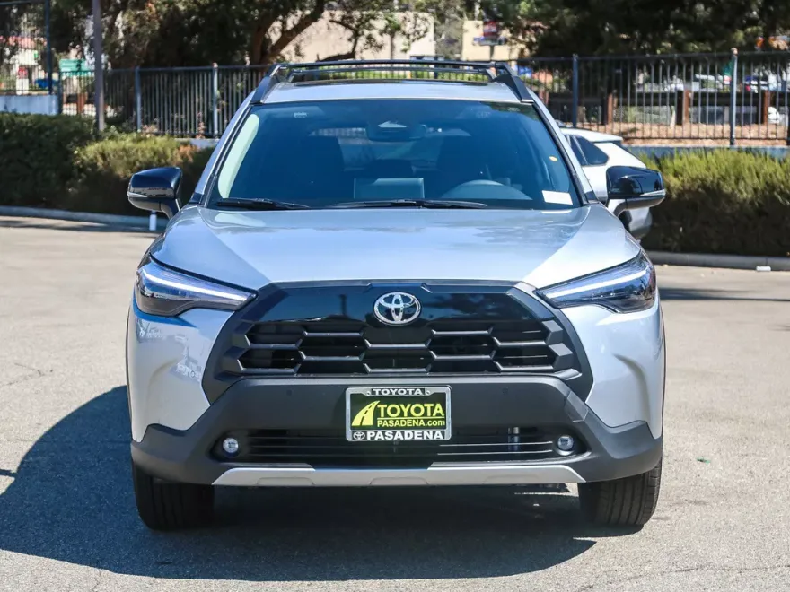 2026 Toyota Corolla Cross XLE photo 1