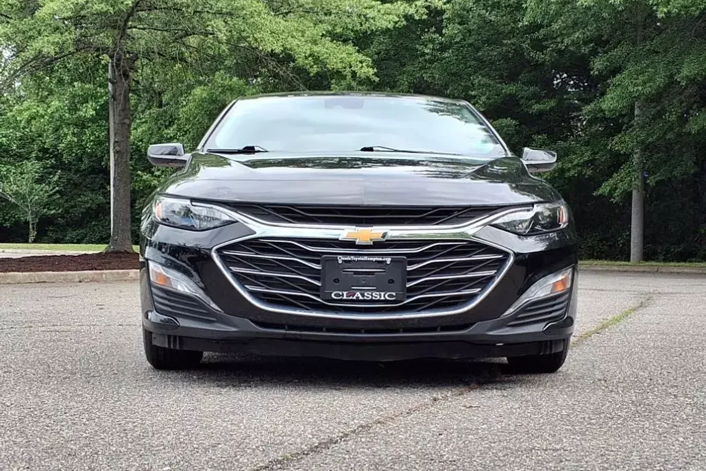 2023 Chevrolet Malibu 1LT photo 1