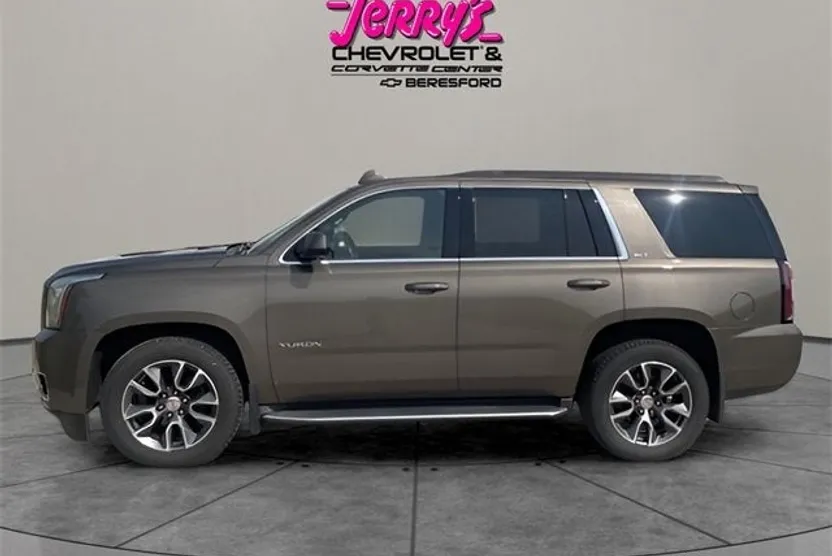 2016 Gmc Yukon SLT photo 1