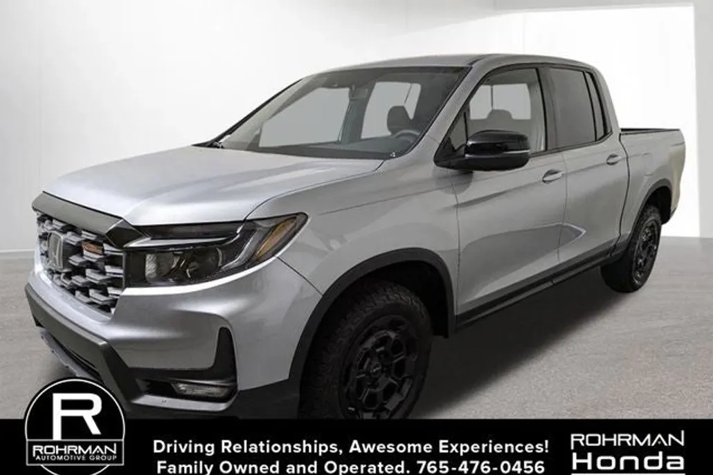 2025 Honda Ridgeline TrailSport photo 1