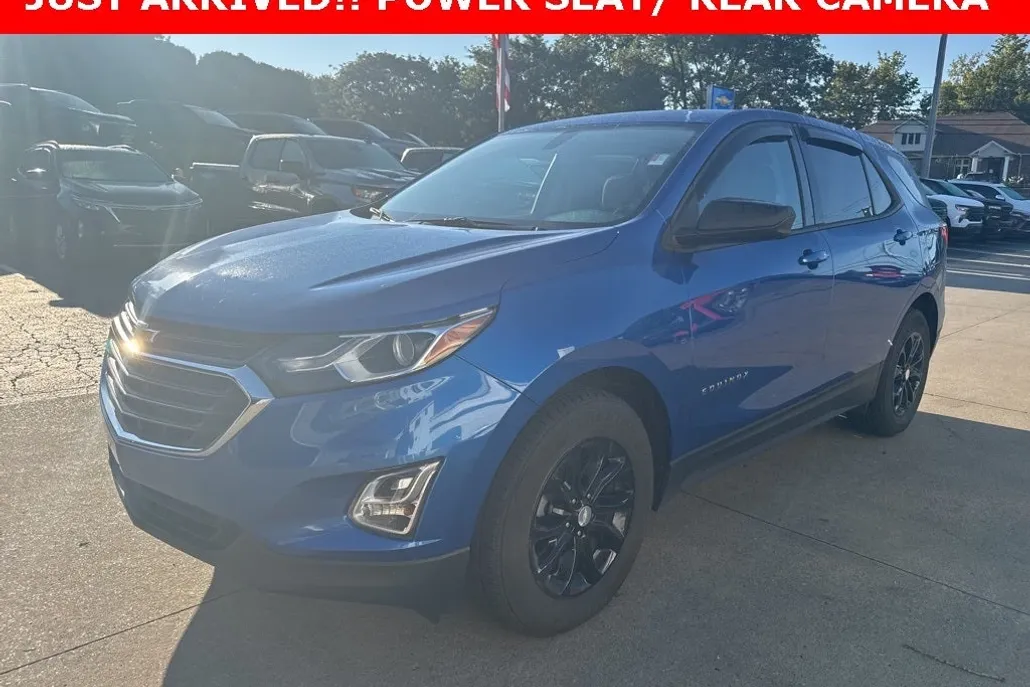 2019 Chevrolet Equinox LS photo 1