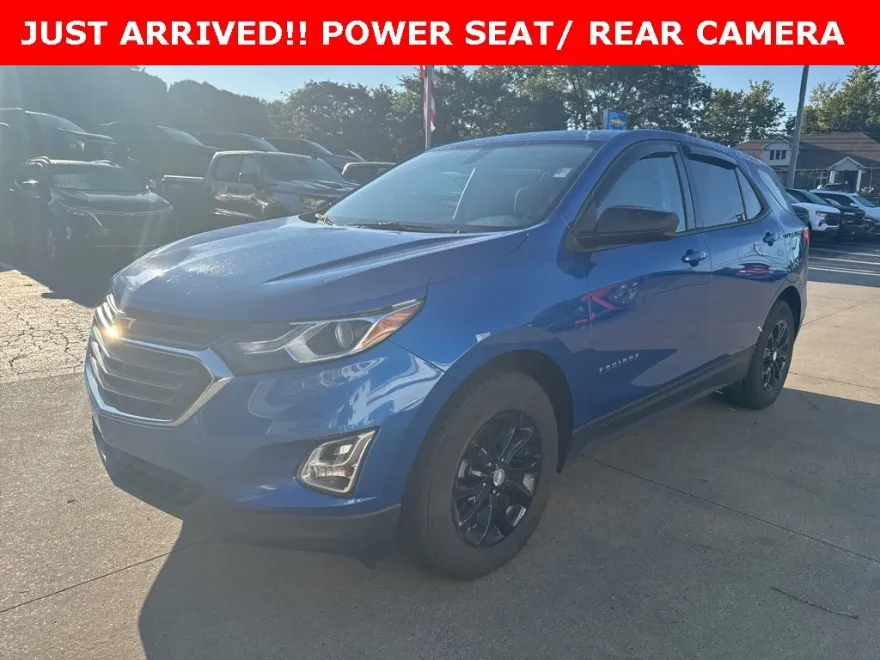 2019 Chevrolet Equinox LS photo 1
