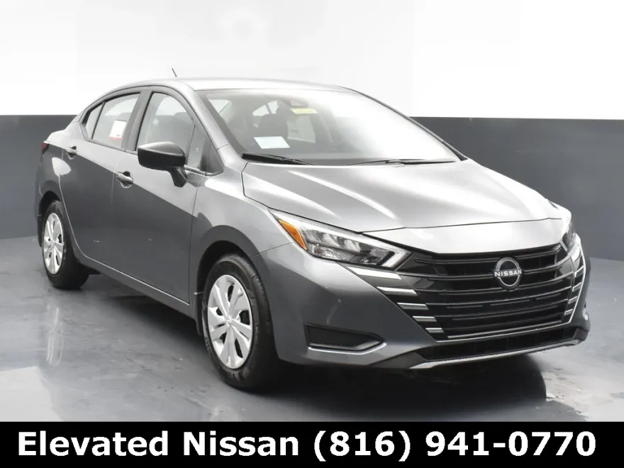 2025 Nissan Versa 1.6 S photo 1