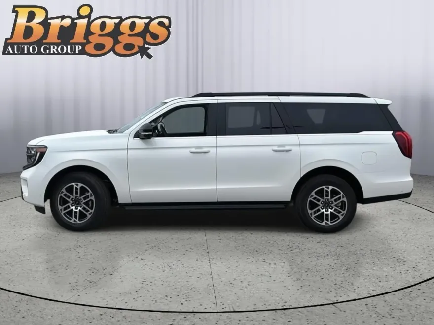 2025 Ford Expedition MAX photo 1