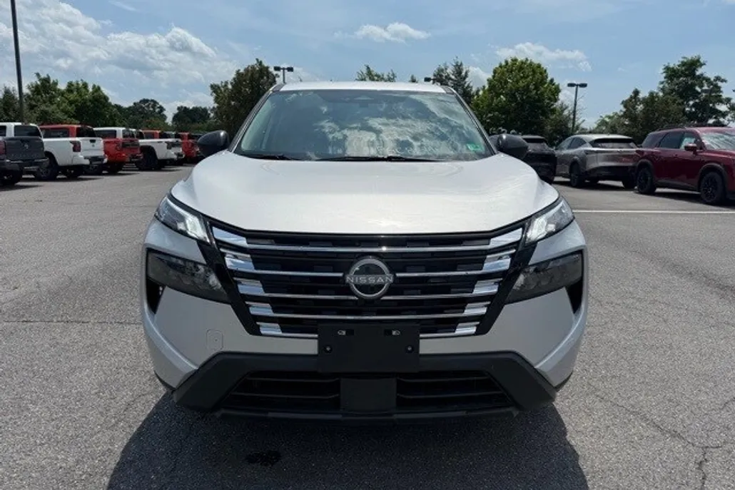 2025 Nissan Rogue S photo 1