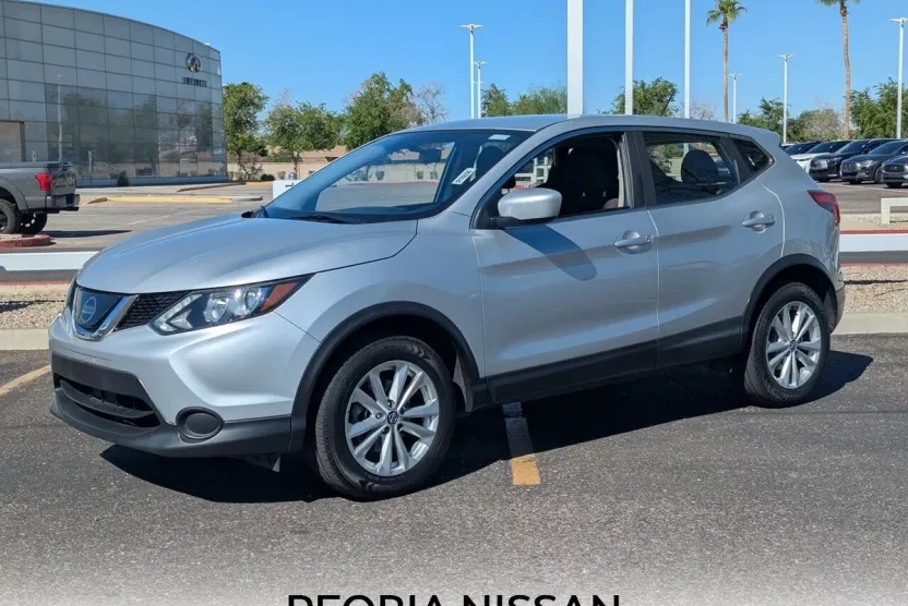2019 Nissan Rogue Sport S photo 1